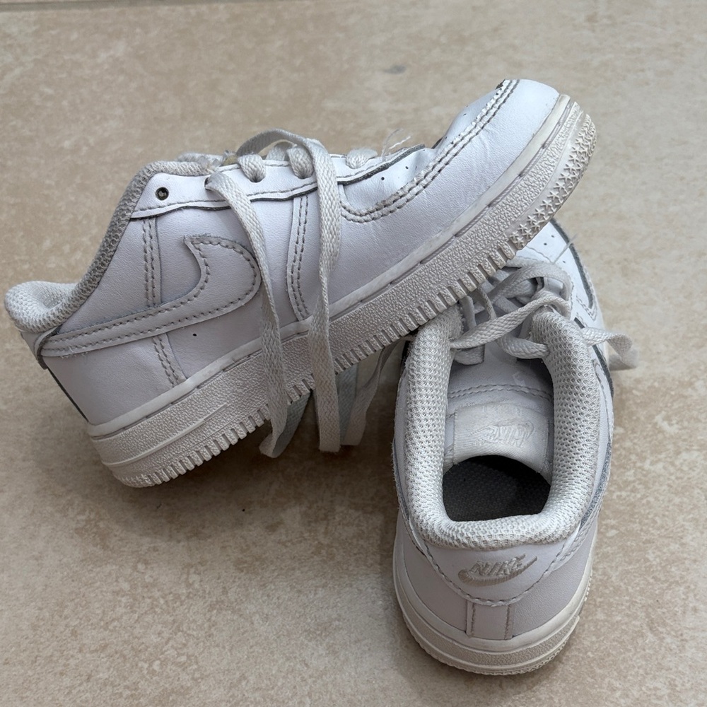 Nike Kids Classic White Sneakers Size Toddler 10